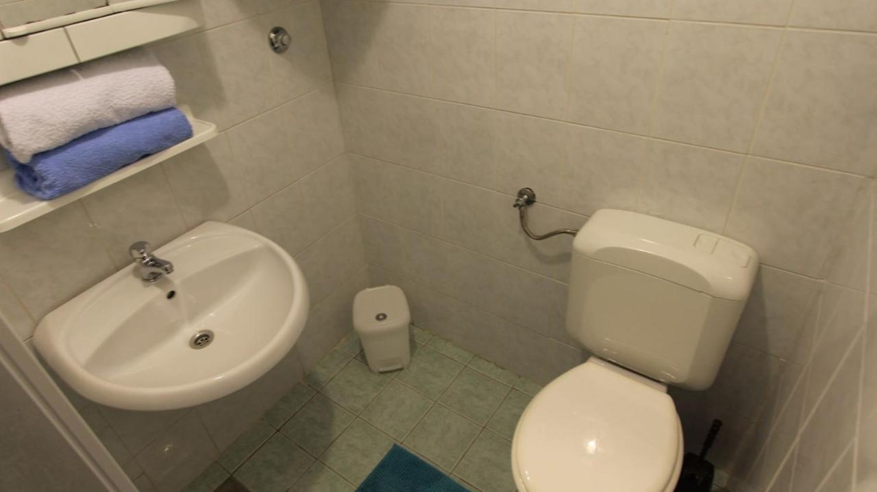 Apartments Eva Malinska Εξωτερικό φωτογραφία