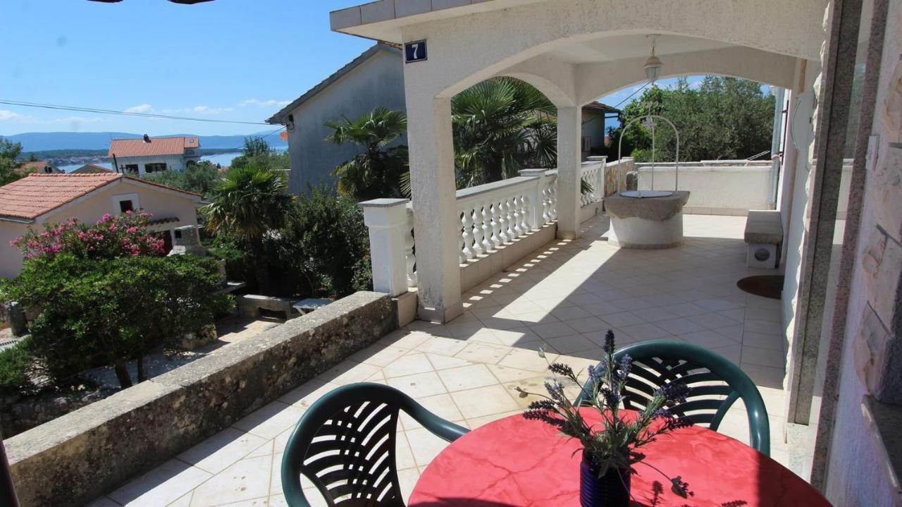Apartments Eva Malinska Εξωτερικό φωτογραφία
