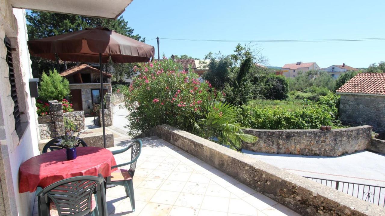 Apartments Eva Malinska Εξωτερικό φωτογραφία