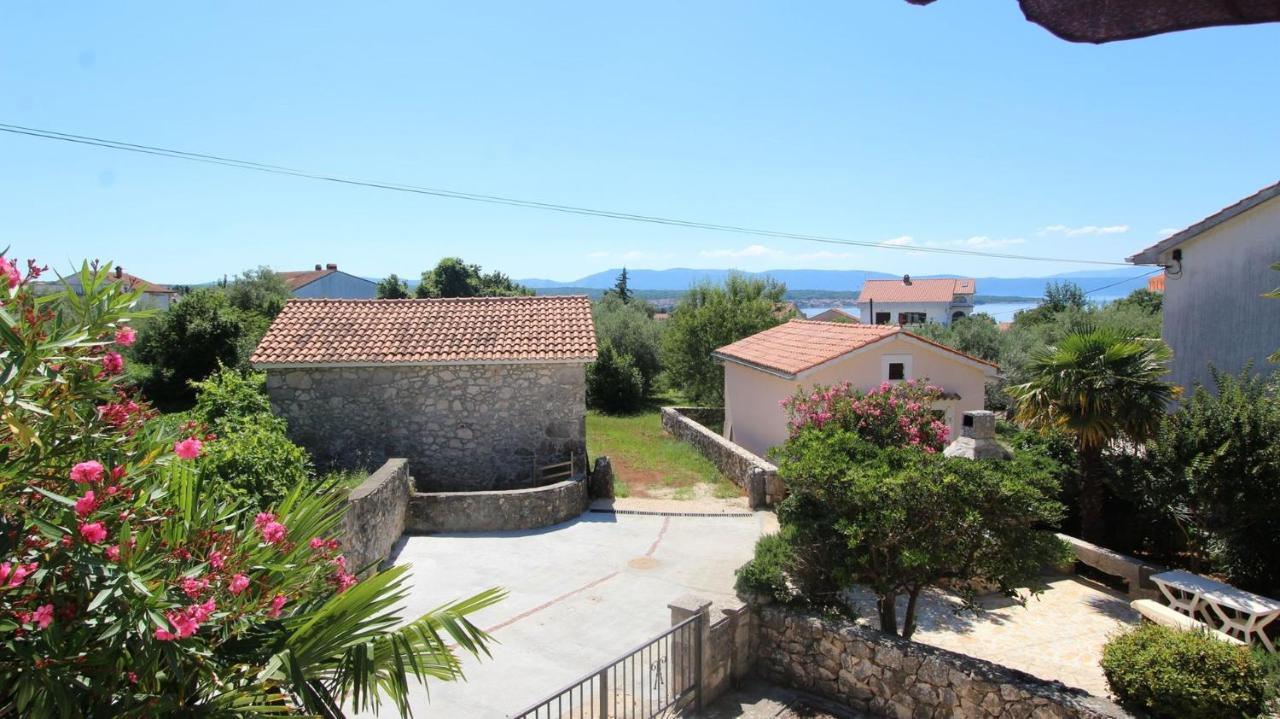 Apartments Eva Malinska Εξωτερικό φωτογραφία